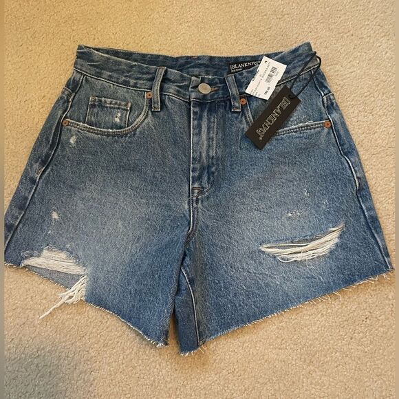 NWT Blank NYC Perry Mom Denim Shorts - Picture 2 of 7